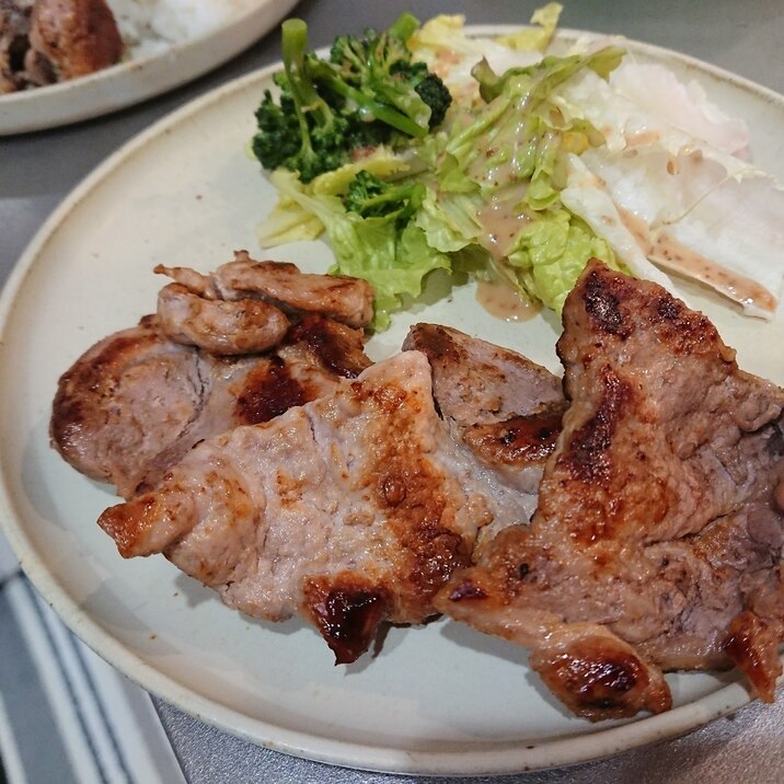 豚肉の塩麹焼き